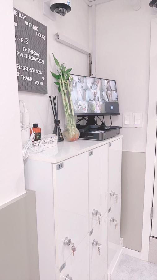 The Bay Cube House Female Only Hotel Guri Exterior photo