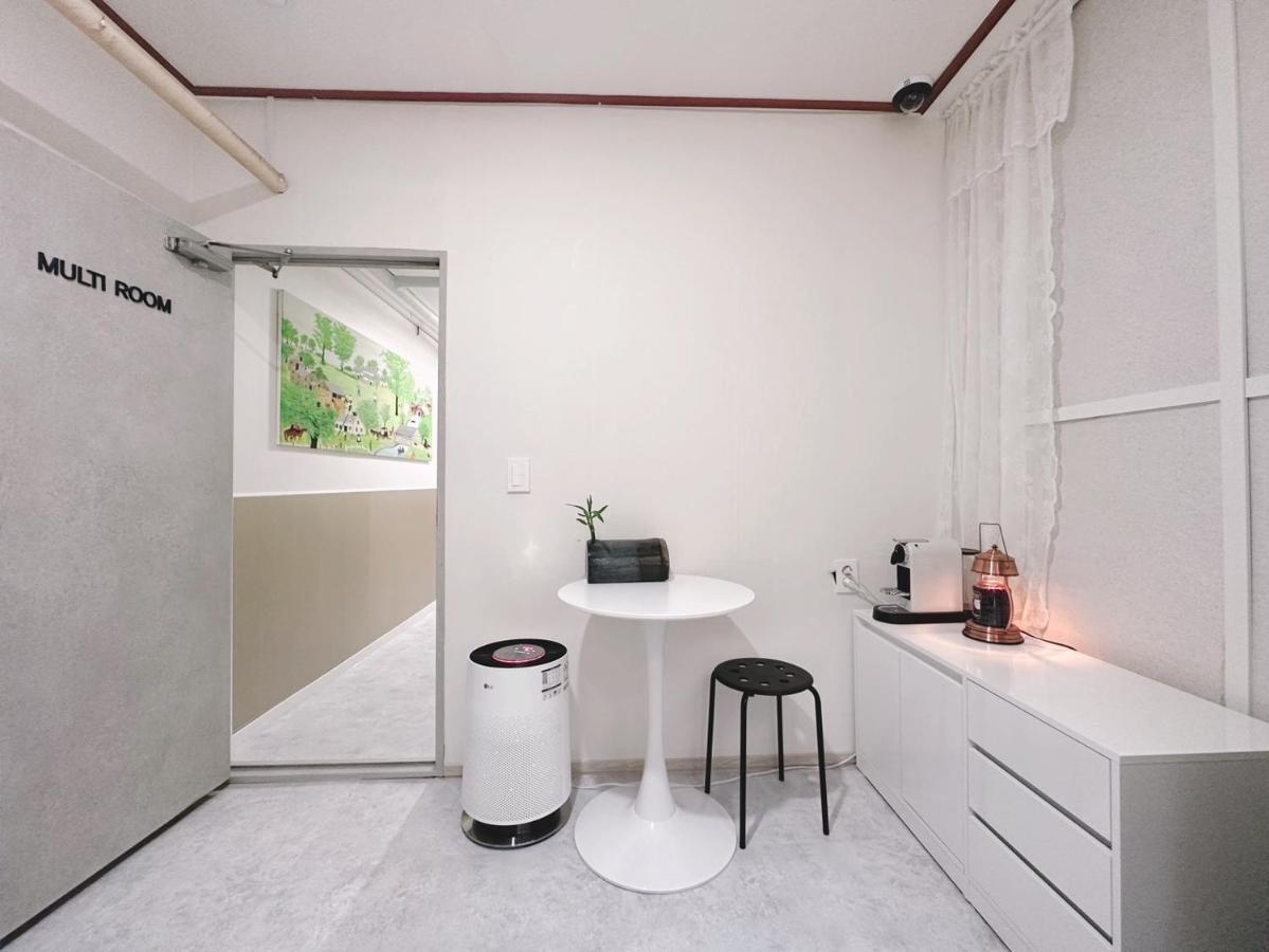 The Bay Cube House Female Only Hotel Guri Exterior photo